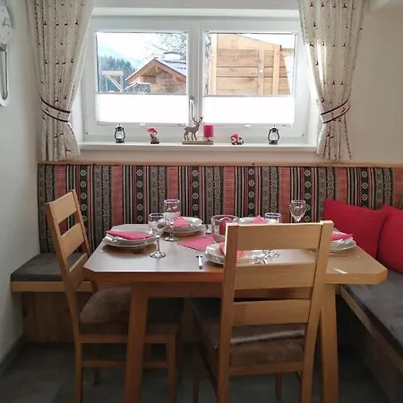 Apartment Haenslers Hof *